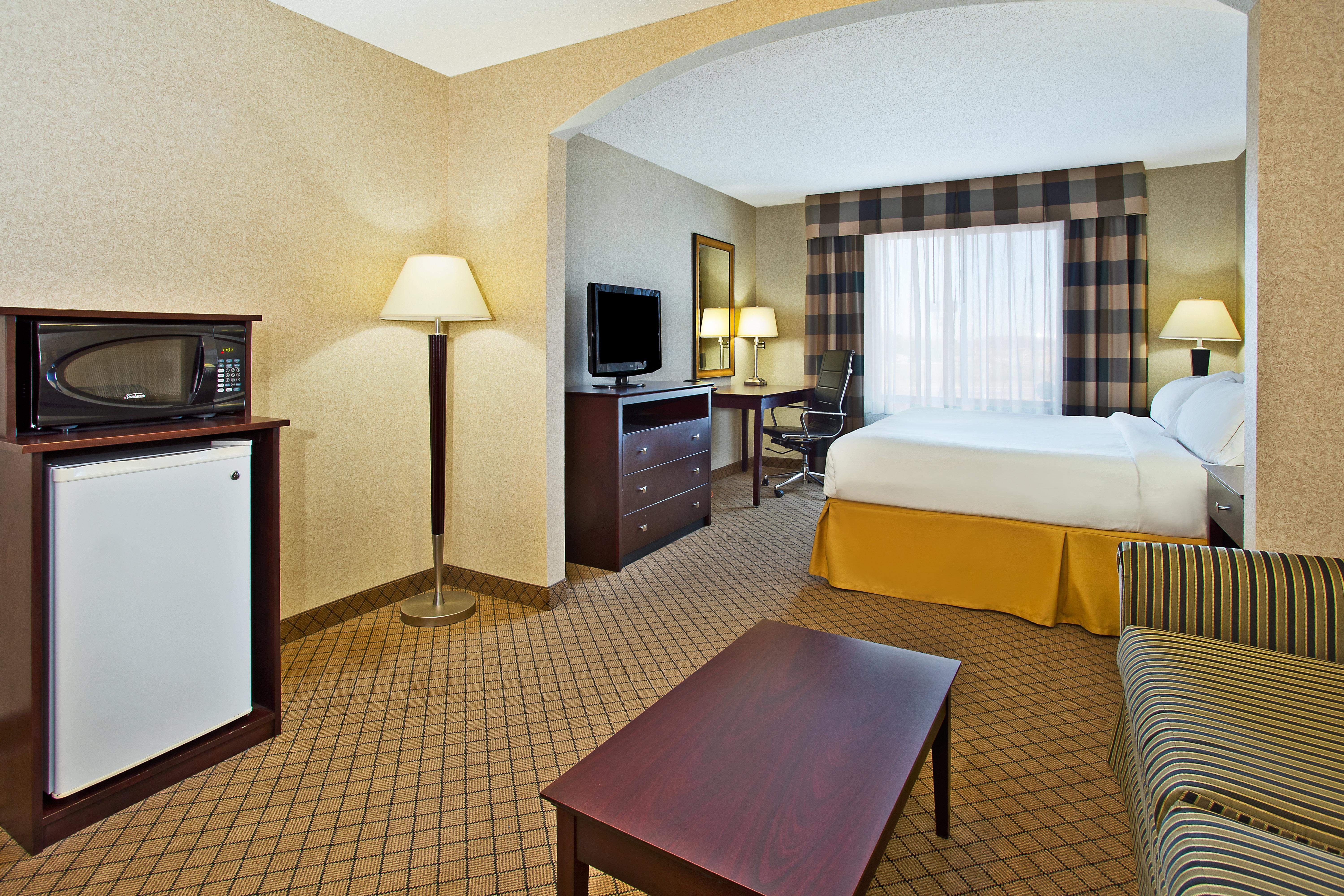 Express & By Ihg Anderson