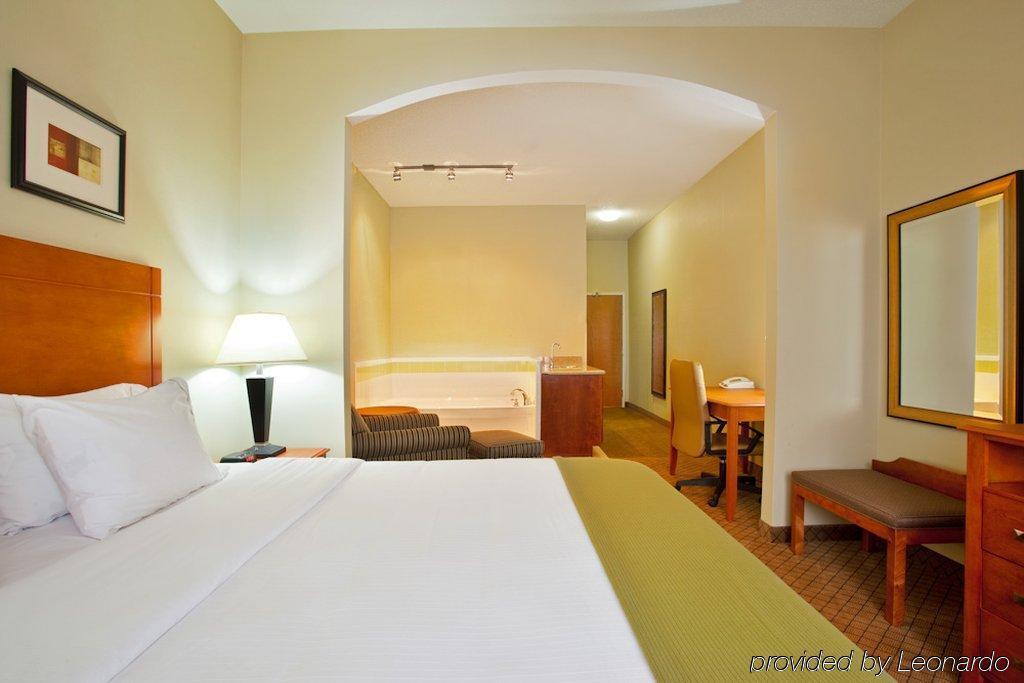 Express & By Ihg